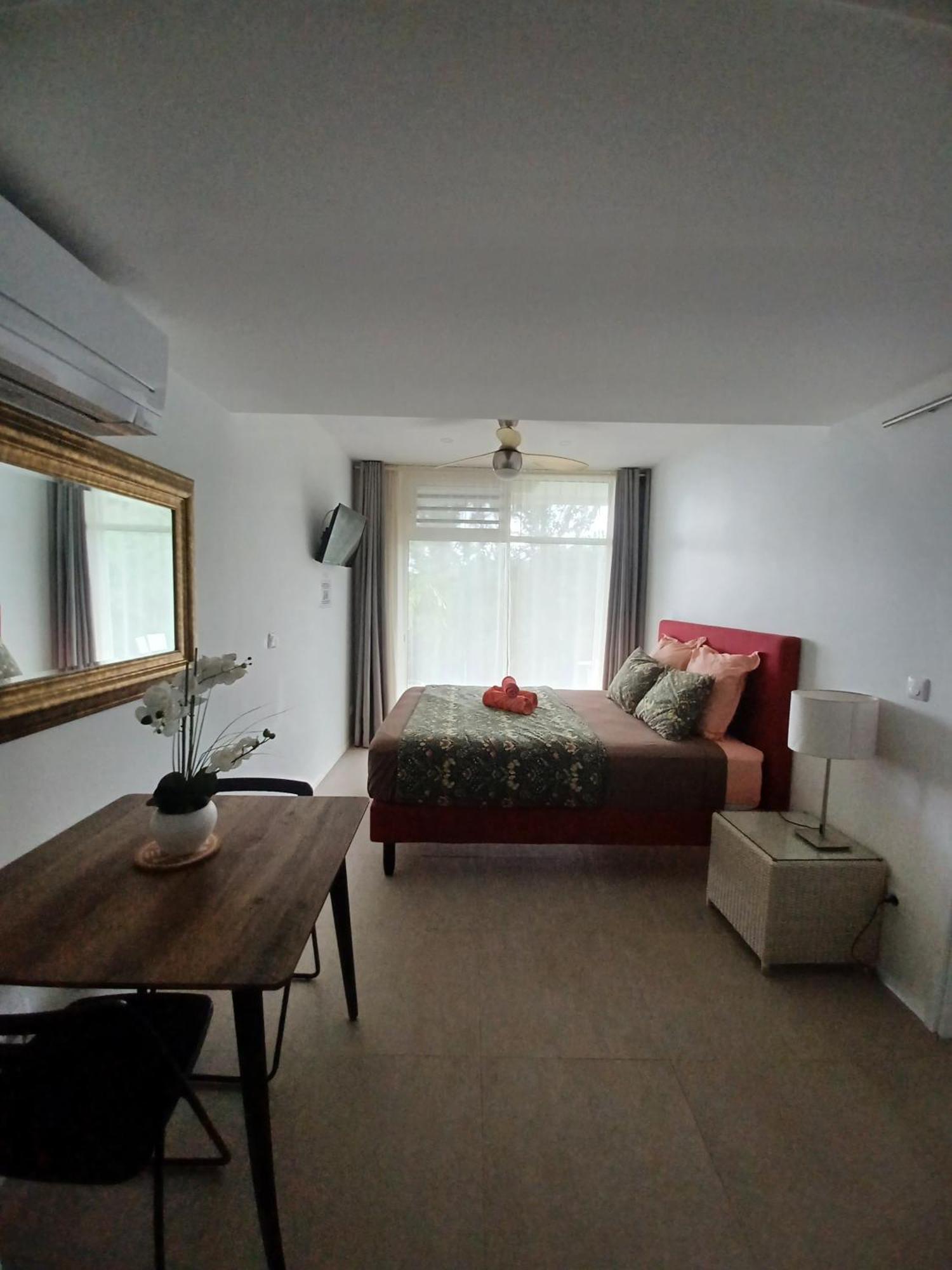 Logement Cosy Avec Piscine Et Vue Tahiti Punaauia Екстериор снимка
